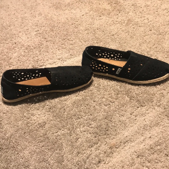 Toms - Picture 3 of 4